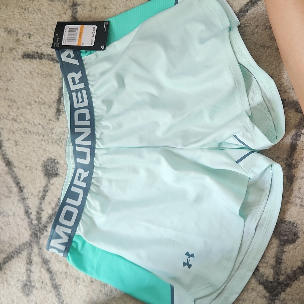 NWT under armour women's small shorts